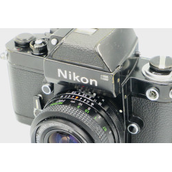 Cámara SLR Nikon F2 con Vivitar 28mm f2.8- Artículo segunda mano