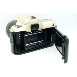 Cámara analógica Nikon F50 con 35-80mm f4-5.6D - Artículo segunda mano