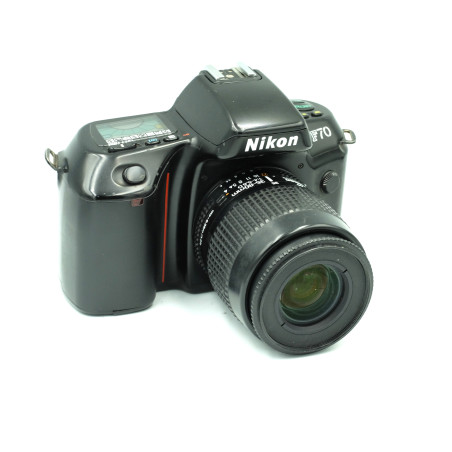 Cámara SLR Nikon F70 con Nikkor 35-80mm f4-5.6 - Artículo segunda mano