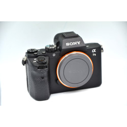 Cámara mirrorless Sony...