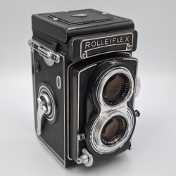 Cámara TLR Rolleiflex con...