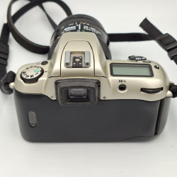Cámara SLR Nikon F-60 con objetivo Nikkor 28-105mm - Artículo segunda mano
