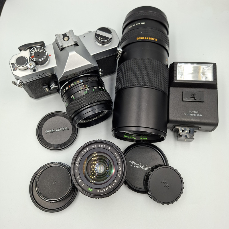 Kit completo Fujica ST705 con 3 objetivos y flash