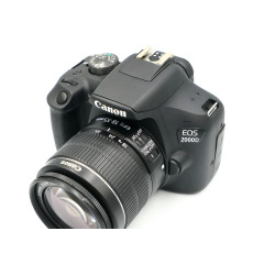 Cámara Canon EOS 2000D + Canon EF-S 18-55mm f3.5-5.6 - Artículo segunda mano