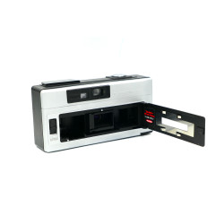 Cámara compacta Pocket Fujica Flash AW 110 - Artículo segunda mano